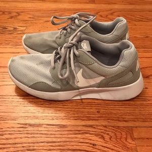 Gray Nike Women’s Shoes